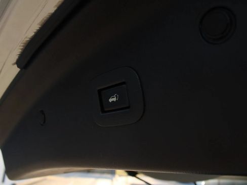 Used 2017 Nissan Armada Platinum w/ Captain Seat Package RWD image 15