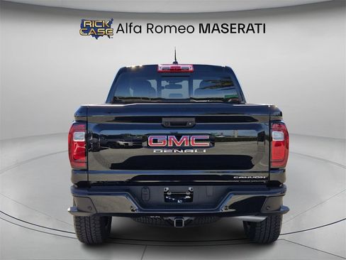Used 2025 GMC Canyon Denali image 6