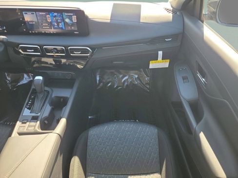 New 2026 Nissan Sentra SV image 24