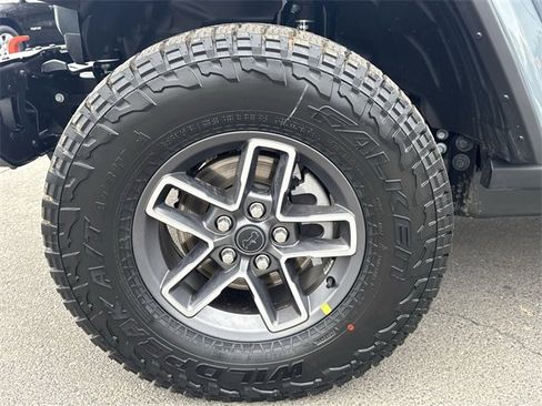 New 2026 Jeep Gladiator Mojave image 17