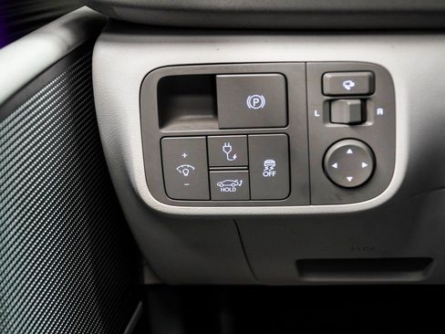 Used 2024 Hyundai Ioniq 6 Limited image 37