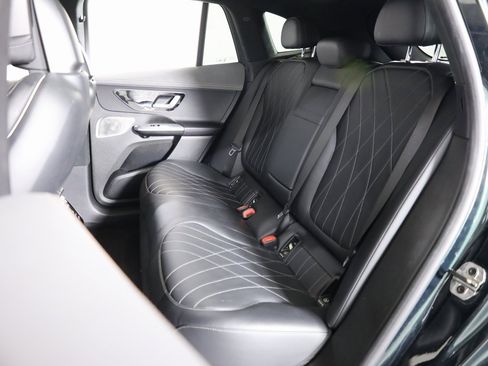 Used 2023 Mercedes-Benz EQE 500 4MATIC SUV w/ Pinnacle Trim Package image 35