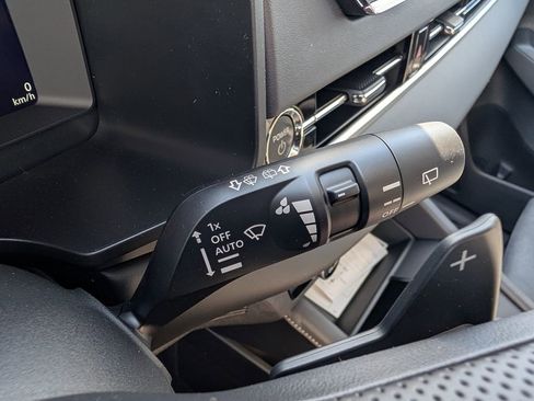 New 2026 Nissan Rogue SL AWD/4WD image 18
