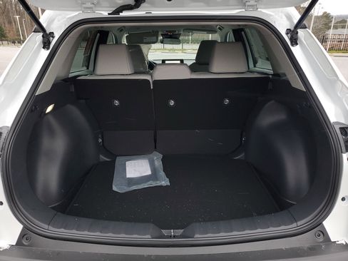 New 2026 Toyota Corolla Cross L image 8