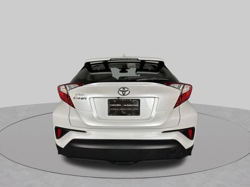 Used 2022 Toyota C-HR XLE FWD image 6