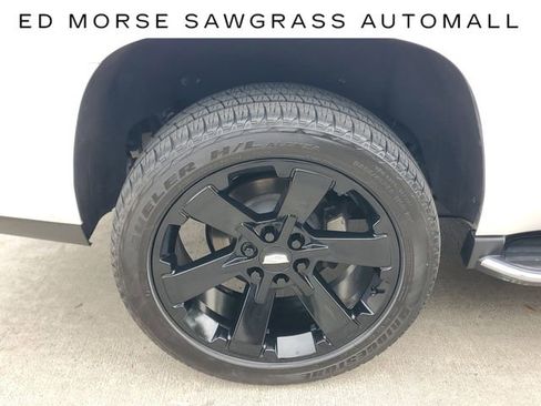 Used 2020 Cadillac Escalade Luxury image 7