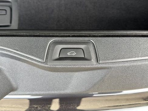 Used 2022 BMW X5 xDrive40i w/ Premium Package AWD/4WD image 27