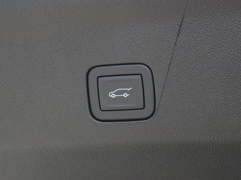 New 2026 Chevrolet Suburban LT w/ Comfort Package image 15