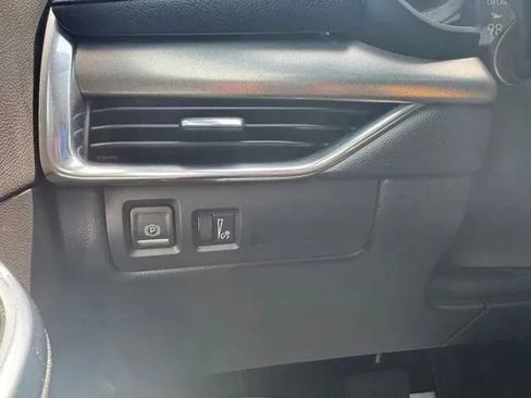 Used 2022 Cadillac XT4 Premium Luxury w/ Driver Awareness Package AWD/4WD image 21