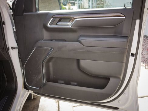 Used 2023 GMC Sierra 1500 SLE AWD/4WD image 23