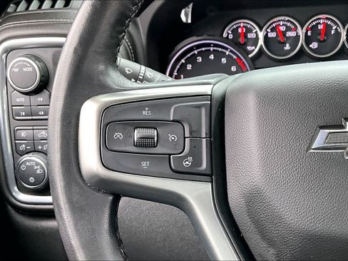 Used 2022 Chevrolet Silverado 1500 RST AWD/4WD image 24