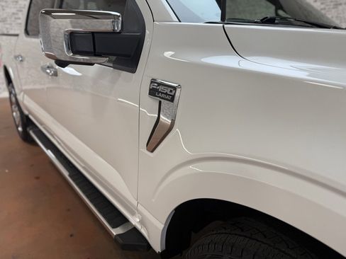 Used 2022 Ford F150 Lariat image 9