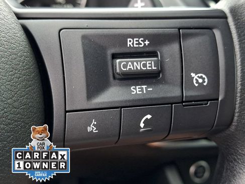 Used 2023 Nissan Rogue S AWD/4WD image 22