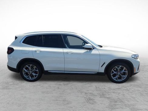 Used 2024 BMW X3 xDrive30i w/ Premium Package w/ZPA AWD/4WD image 4