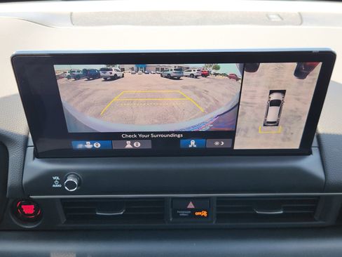 New 2026 Honda Pilot Touring image 21
