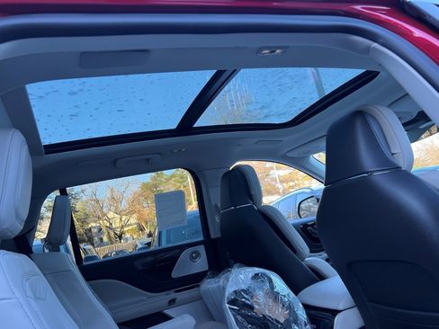 New 2026 Lincoln Aviator Reserve w/ Luxury Package image 10