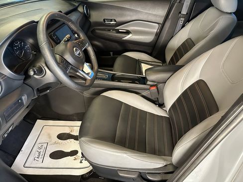 Used 2024 Nissan Kicks SR w/ SR Premium Package FWD image 19