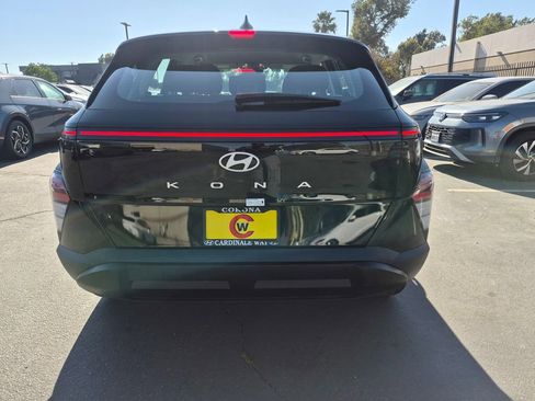 Used 2026 Hyundai Kona SE FWD image 8