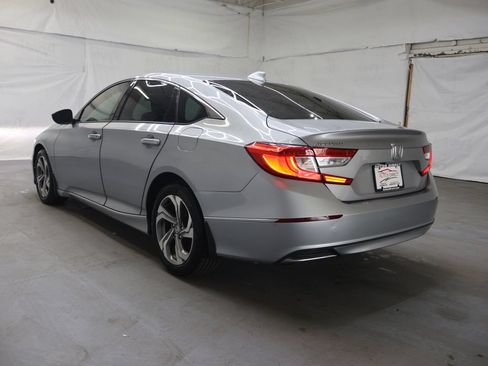 Used 2018 Honda Accord EX image 5