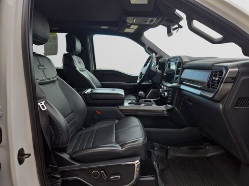 Used 2023 Ford F150 Platinum image 16