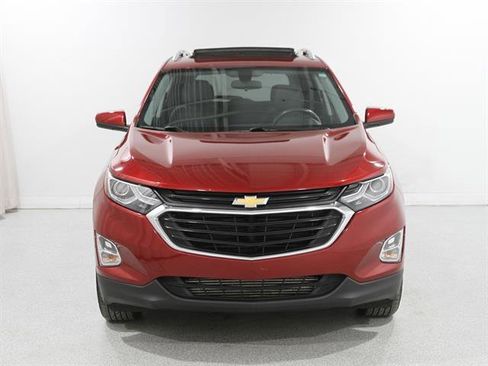 Used 2018 Chevrolet Equinox LT w/ Sun & Infotainment Package image 2