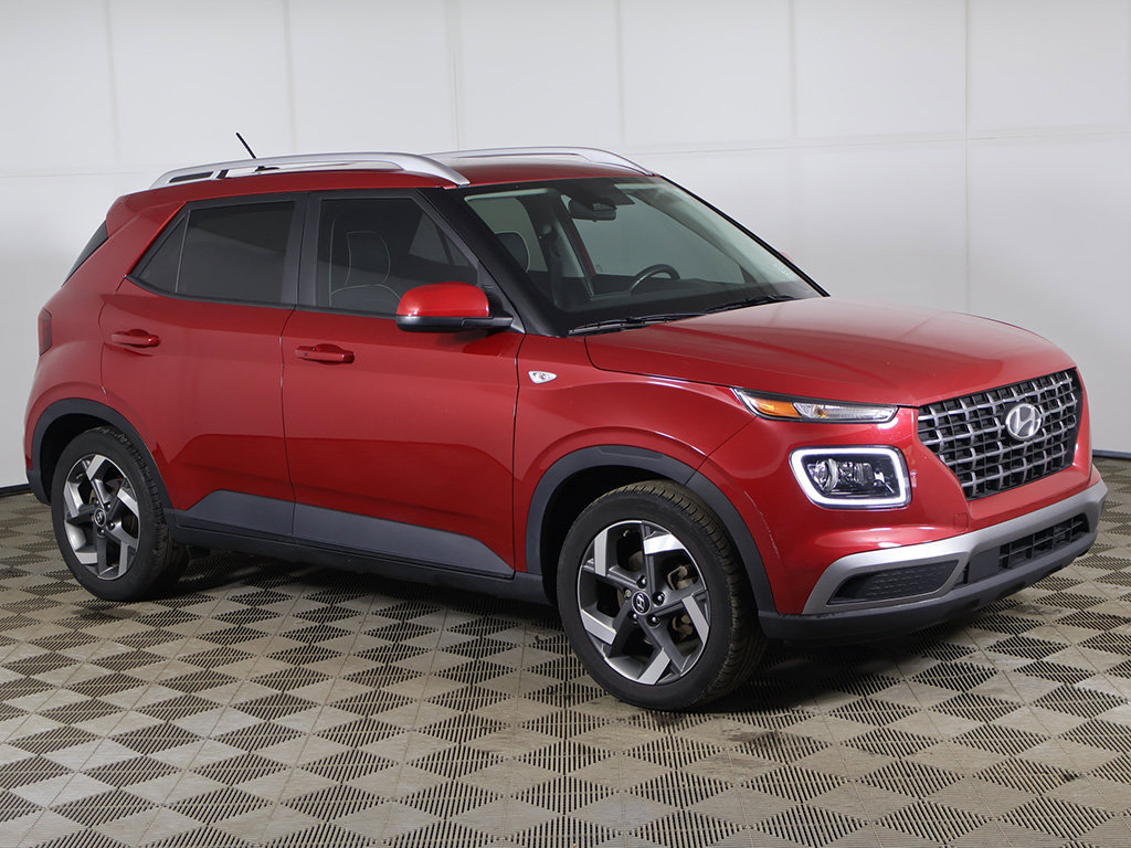 Certified 2023 Hyundai Venue Limited FWD image 2