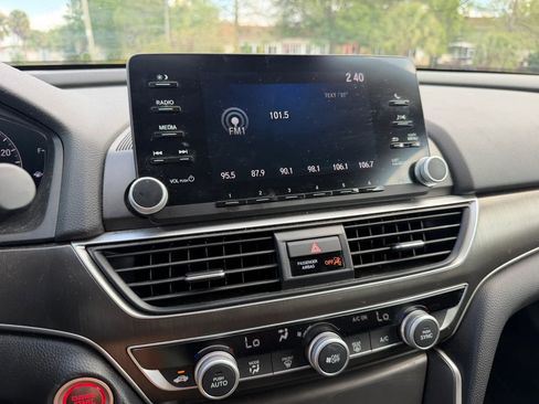 Used 2019 Honda Accord LX image 22