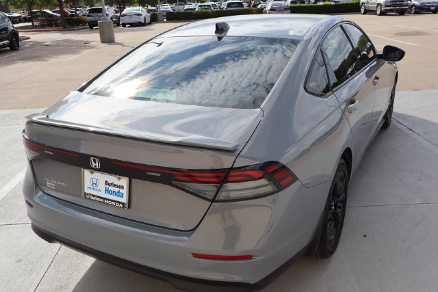 Used 2025 Honda Accord SE image 5