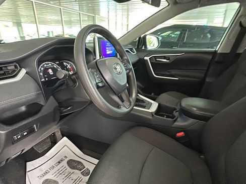 Used 2023 Toyota RAV4 XLE image 12