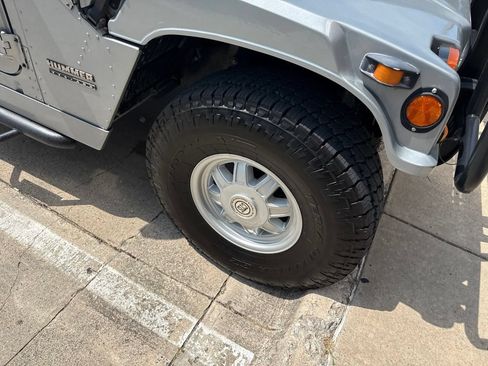 Used 2001 HUMMER H1 4-Door Wagon AWD/4WD image 10