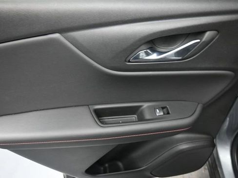 Used 2025 Chevrolet Blazer RS image 19
