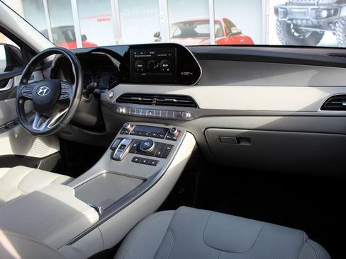 Used 2020 Hyundai Palisade SEL w/ Premium Package image 19