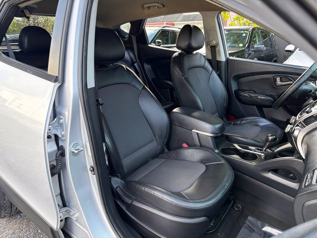 Used 2012 Hyundai Tucson GLS AWD/4WD image 29