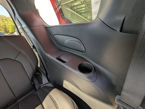 New 2026 Chrysler Pacifica Select image 35