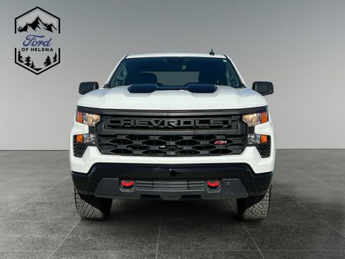 Used 2025 Chevrolet Silverado 1500 Custom Trail Boss AWD/4WD image 8