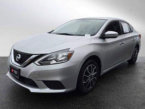 Used 2018 Nissan Sentra S image 7