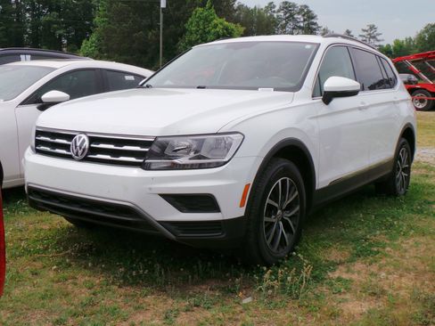 Used 2020 Volkswagen Tiguan S AWD/4WD image 2