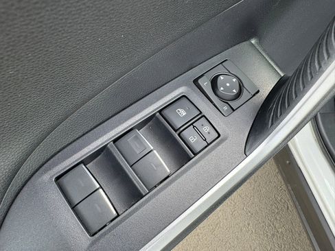 Used 2022 Toyota RAV4 XSE w/ Weather Package image 32