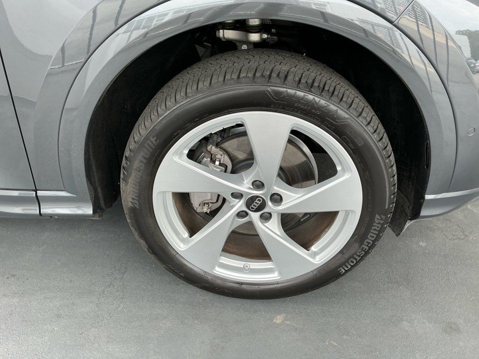Used 2025 Audi Q5 Premium Plus AWD/4WD image 31