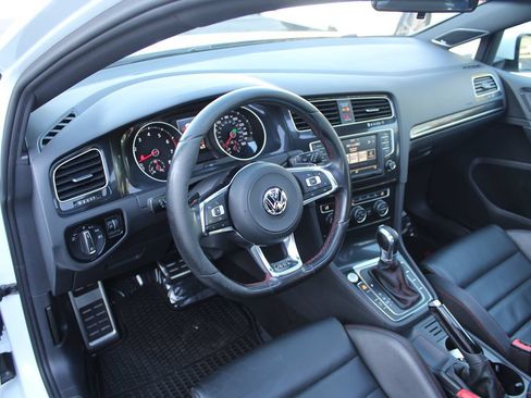 Used 2017 Volkswagen GTI Sport FWD image 19