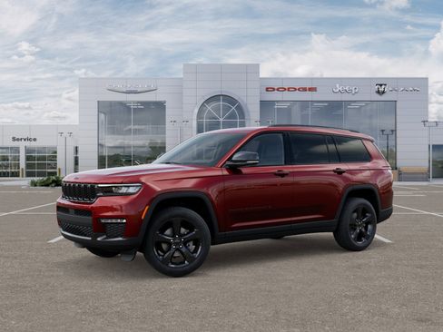 New 2025 Jeep Grand Cherokee L Limited w/ Black Appearance Package image 24