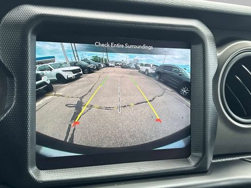 Used 2023 Jeep Wrangler Unlimited Sport w/ Sun And Sound Package AWD/4WD image 31