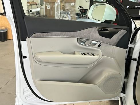 Certified 2024 Volvo XC90 B6 Ultimate image 9