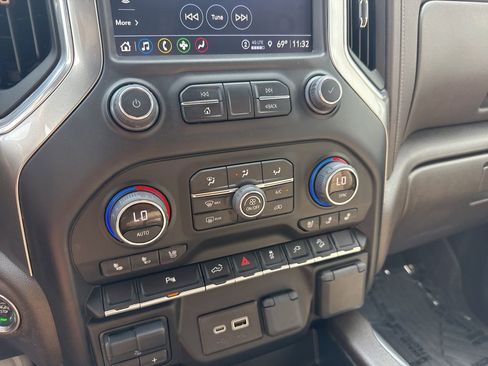 Used 2022 Chevrolet Silverado 1500 LTZ image 22