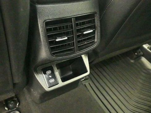 Used 2024 Kia Seltos S FWD image 12