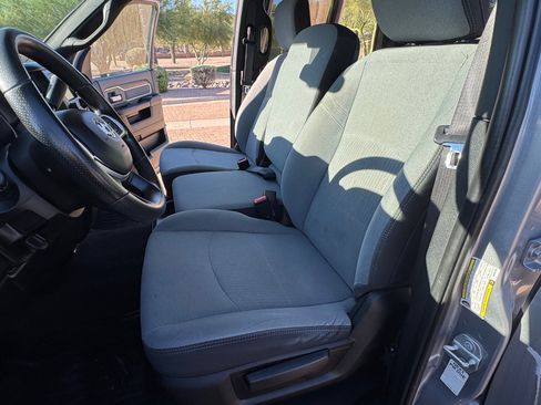 Used 2021 RAM 2500 Big Horn image 33