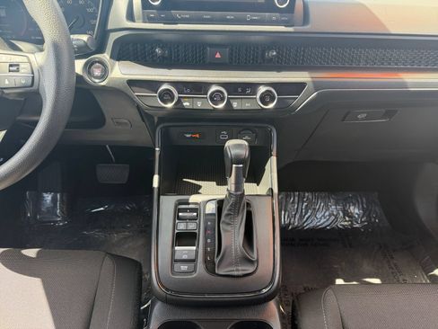 Used 2025 Honda CR-V LX image 11