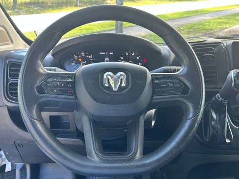 Used 2023 RAM ProMaster 2500 FWD image 12
