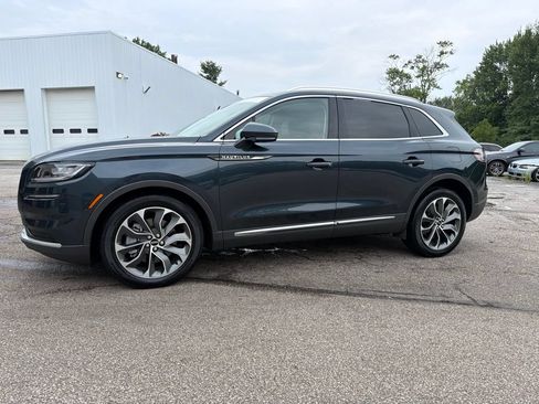 Used 2023 Lincoln Nautilus Reserve AWD/4WD image 4