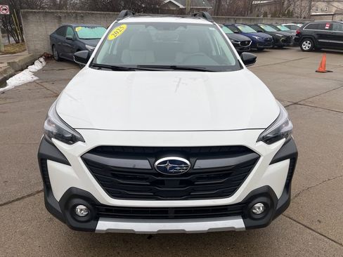 Certified 2025 Subaru Outback Limited image 1